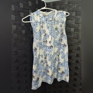 Floral Sleeveless Blouse